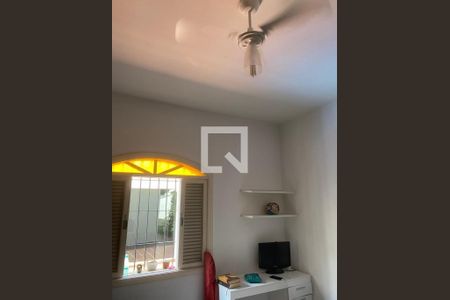 Casa à venda com 3 quartos, 176m² em Vila Pirajussara, São Paulo