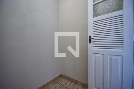 Quarto de Serviço de apartamento para alugar com 2 quartos, 70m² em Lins de Vasconcelos, Rio de Janeiro