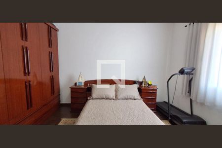 Quarto de casa à venda com 3 quartos, 230m² em Santa Maria, São Caetano do Sul