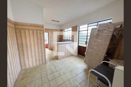 Sala de casa para alugar com 3 quartos, 120m² em Califórnia, Belo Horizonte