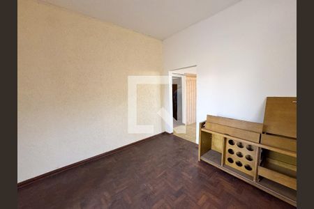 Sala de casa para alugar com 3 quartos, 120m² em Califórnia, Belo Horizonte