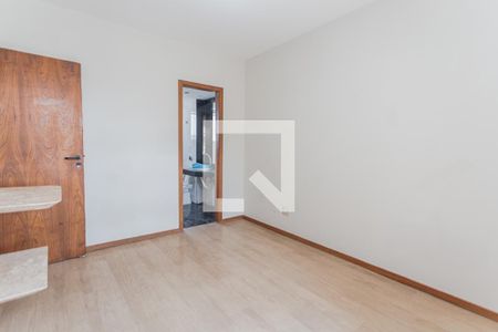 Suíte de apartamento para alugar com 3 quartos, 90m² em Funcionários, Belo Horizonte