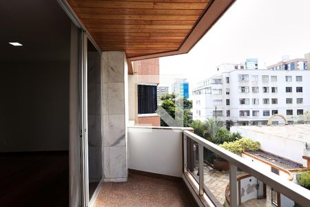 Varanda da Sala de apartamento para alugar com 4 quartos, 152m² em Santo Antônio, Belo Horizonte
