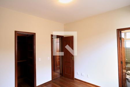 Suíte de apartamento para alugar com 4 quartos, 152m² em Santo Antônio, Belo Horizonte