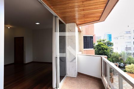Varanda da Sala de apartamento para alugar com 4 quartos, 152m² em Santo Antônio, Belo Horizonte