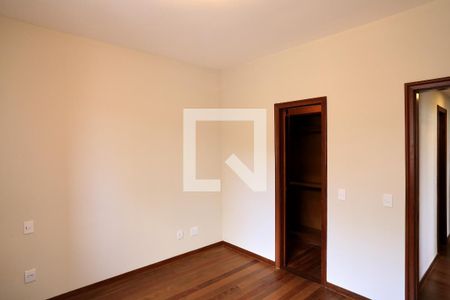Suíte de apartamento para alugar com 4 quartos, 152m² em Santo Antônio, Belo Horizonte