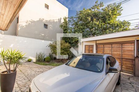 Garagem de casa à venda com 2 quartos, 400m² em Vila Silvia, São Paulo