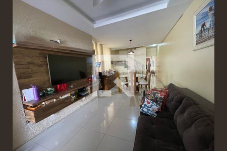Sala de casa à venda com 3 quartos, 240m² em Cabral, Contagem
