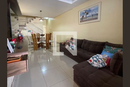 Sala de casa à venda com 3 quartos, 240m² em Cabral, Contagem