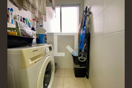 Área de Serviço de apartamento para alugar com 2 quartos, 57m² em Guilhermina, Praia Grande