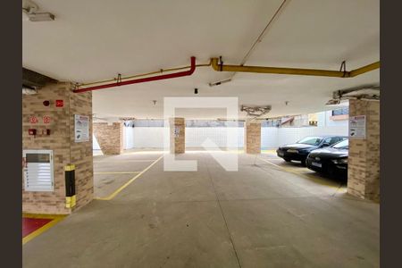Garagem de apartamento para alugar com 2 quartos, 57m² em Guilhermina, Praia Grande