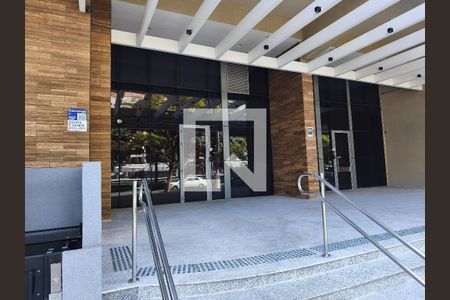 Fachada + Plaquinha de kitnet/studio para alugar com 1 quarto, 44m² em Vila Mariana, São Paulo