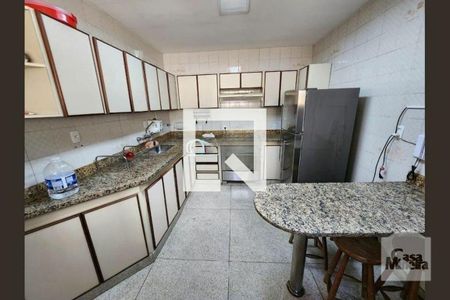 Cozinha de casa para alugar com 5 quartos, 384m² em Santa Lúcia, Belo Horizonte