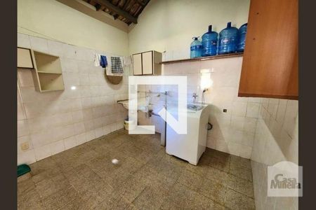 Área de Serviço de casa para alugar com 5 quartos, 384m² em Santa Lúcia, Belo Horizonte