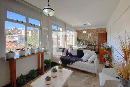 Sala de apartamento à venda com 2 quartos, 70m² em Sagrada Família, Belo Horizonte