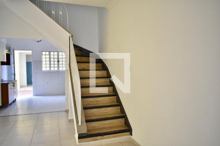 Escada de casa à venda com 2 quartos, 160m² em Vila Clementino, São Paulo