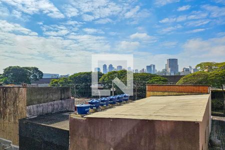 Vista Sala/Cozinha de apartamento para alugar com 1 quarto, 24m² em Santo Amaro, São Paulo