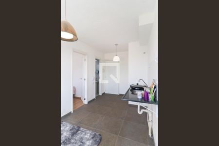 Sala/Cozinha de apartamento para alugar com 1 quarto, 24m² em Santo Amaro, São Paulo