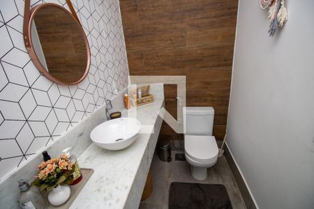 Banheiro externo de casa de condomínio à venda com 4 quartos, 836m² em Vargem Grande, Rio de Janeiro