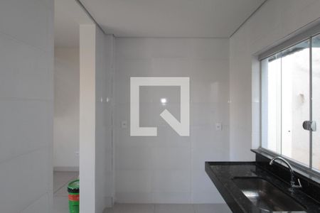 Cozinha de casa à venda com 3 quartos, 120m² em São João Batista, Belo Horizonte
