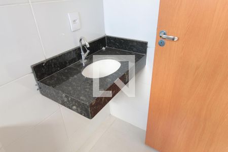Banheiro da Suite de casa à venda com 3 quartos, 120m² em São João Batista, Belo Horizonte