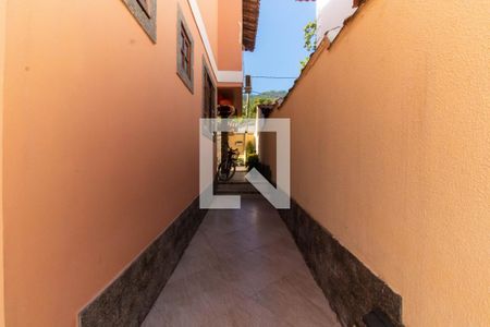 Área externa de casa à venda com 3 quartos, 284m² em Engenho do Mato, Niterói