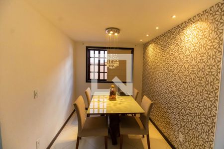 Sala de casa à venda com 3 quartos, 284m² em Engenho do Mato, Niterói