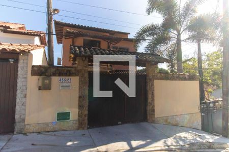 Fachada de casa à venda com 3 quartos, 284m² em Engenho do Mato, Niterói