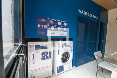 Área comum - Lavanderia de apartamento para alugar com 1 quarto, 27m² em Campo Belo, São Paulo