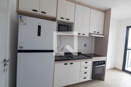 Cozinha de apartamento para alugar com 1 quarto, 27m² em Campo Belo, São Paulo