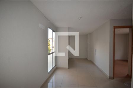 Sala de apartamento para alugar com 2 quartos, 43m² em Cosmos, Rio de Janeiro