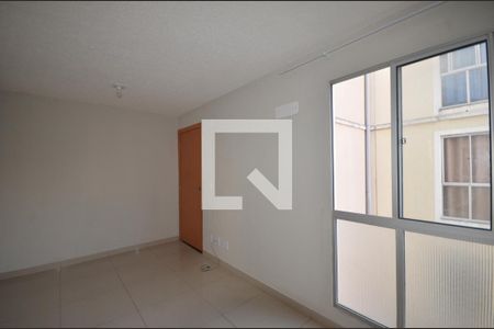 Sala de apartamento para alugar com 2 quartos, 43m² em Cosmos, Rio de Janeiro