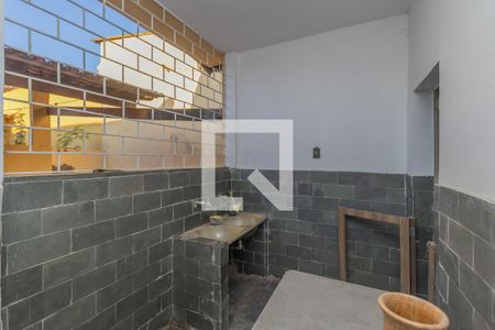 Casa à venda com 2 quartos, 300m² em Salgado Filho, Belo Horizonte