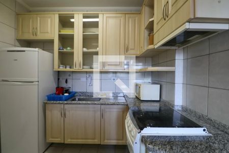 Cozinha de apartamento para alugar com 3 quartos, 90m² em Loteamento Joao Batista Juliao, Guarujá