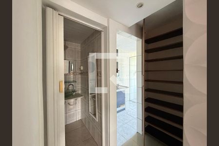 Sala - Corredor  de apartamento à venda com 1 quarto, 40m² em Jacarepaguá, Rio de Janeiro