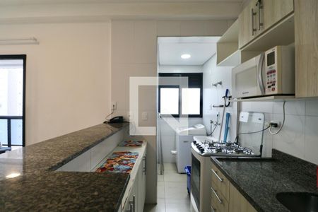 Cozinha de apartamento para alugar com 2 quartos, 65m² em Centro, Guarujá