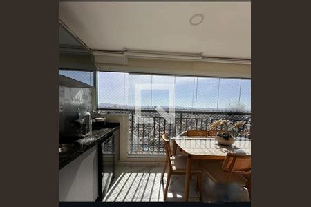 Sacada de apartamento à venda com 2 quartos, 68m² em Vila Guilhermina, São Paulo