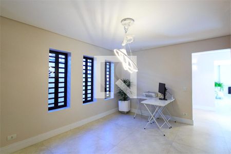 Casa à venda com 3 quartos, 256m² em Jardim Petropolis, São Paulo