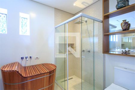 Casa à venda com 3 quartos, 256m² em Jardim Petropolis, São Paulo