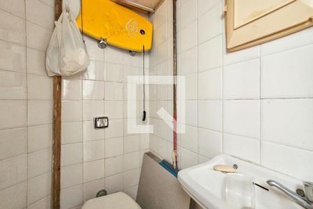 Área de serviço  de apartamento para alugar com 2 quartos, 90m² em Barra Funda, Guarujá