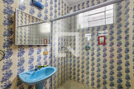 Banheiro de apartamento para alugar com 2 quartos, 90m² em Barra Funda, Guarujá
