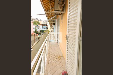 varanda de casa à venda com 3 quartos, 181m² em Cachambi, Rio de Janeiro