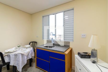 Cozinha de casa para alugar com 1 quarto, 65m² em Jardim São Paulo, São Paulo