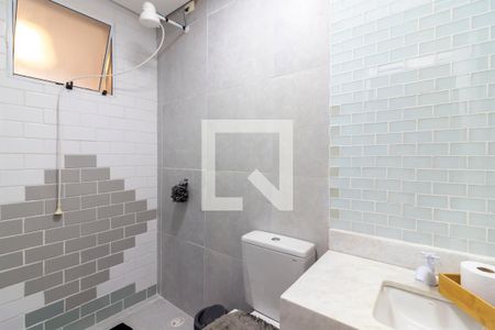 Banheiro de casa para alugar com 1 quarto, 65m² em Jardim São Paulo, São Paulo