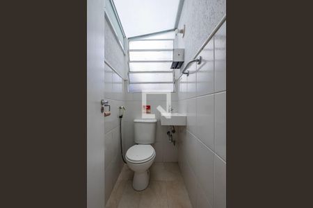 Lavabo de casa para alugar com 2 quartos, 138m² em Pinheiros, São Paulo