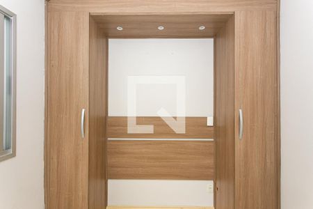 Quarto 2 de apartamento para alugar com 2 quartos, 49m² em Vila Carrão, São Paulo