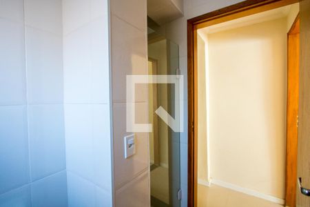 Banheiro social 1 de casa à venda com 2 quartos, 101m² em Casa Branca, Santo André