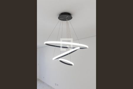 Sala de casa à venda com 3 quartos, 200m² em Vila Lais, São Paulo