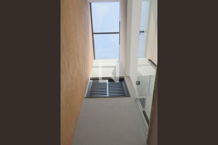 Entrada de Luz de casa à venda com 3 quartos, 200m² em Vila Lais, São Paulo