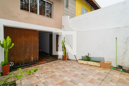 Garagem de casa à venda com 3 quartos, 250m² em Jardim Lar Sao Paulo, São Paulo